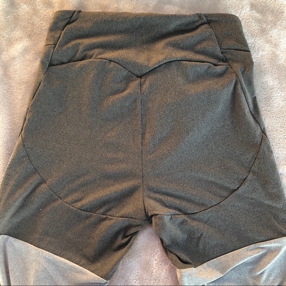 Gymshark S Gray Leggings NEW - Picture 2 of 5